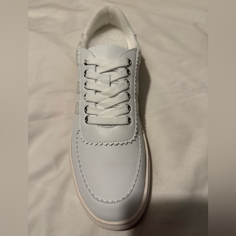 Corky's White Rizz Sneakers! Size 9 - Picture 6 of 9